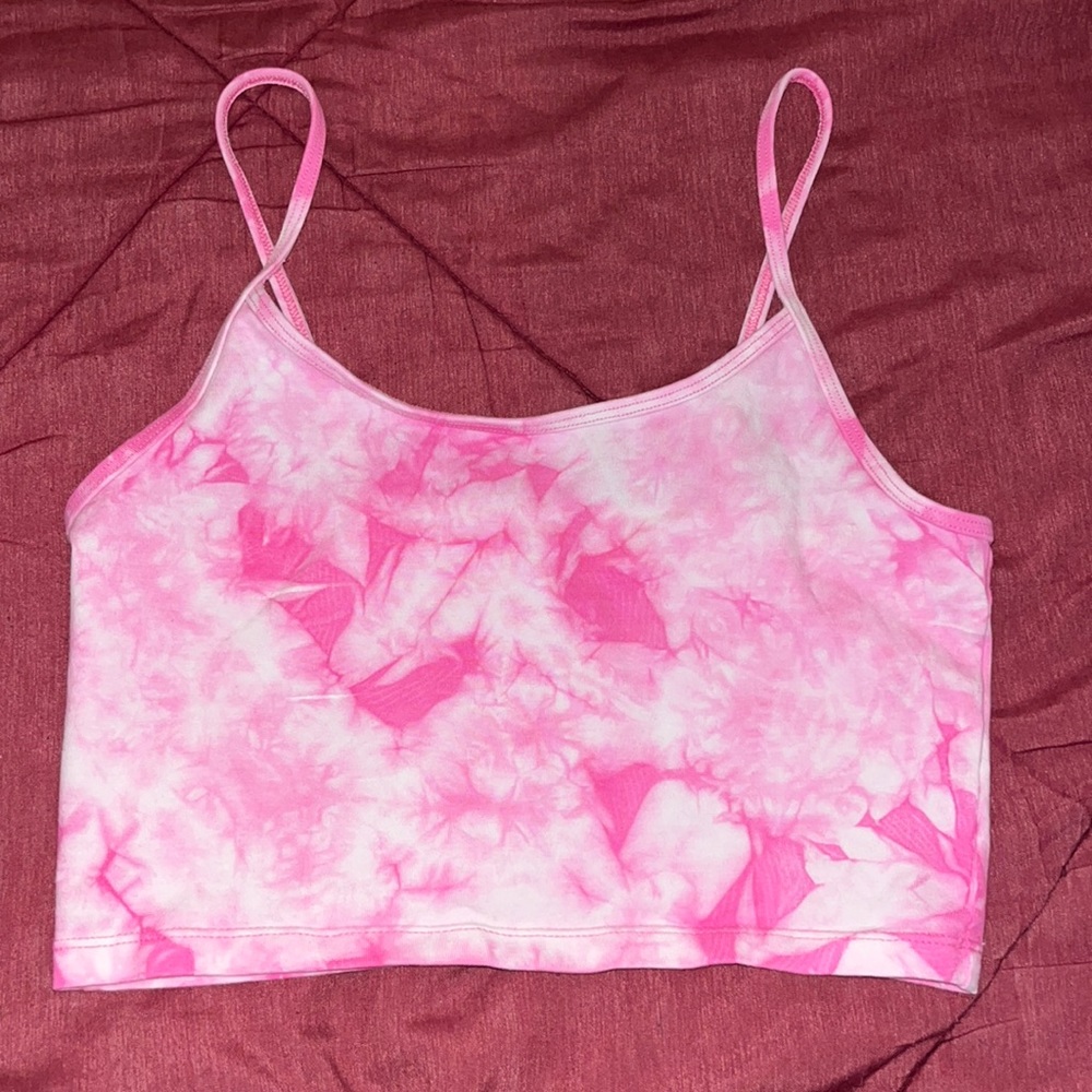 Adorable tie dye tank top. Pink size S